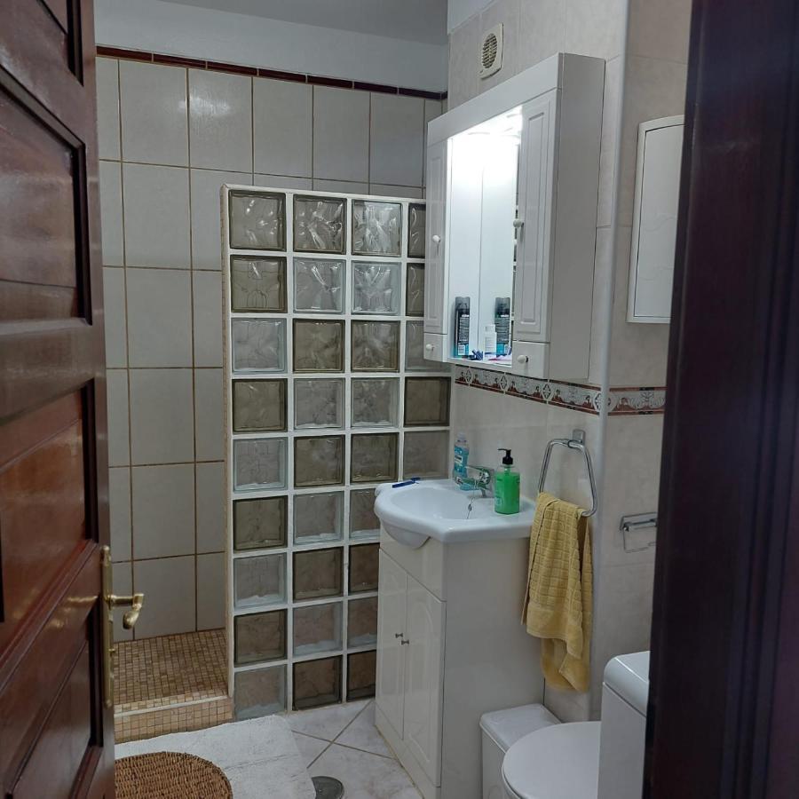 Victoria Court 2, Los Cristianos Guincho  Экстерьер фото