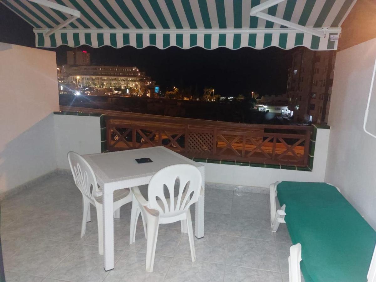 Victoria Court 2, Los Cristianos Guincho  Экстерьер фото